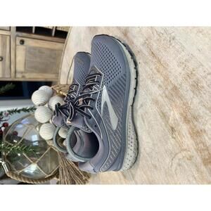Brooks Ghost 12